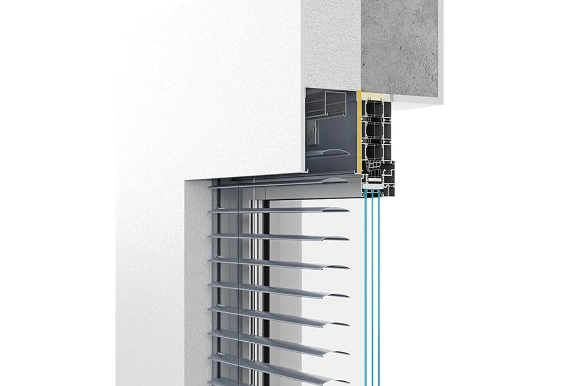 Render zabudowy żaluzji fasadowej ze skrzynką z giętej blachy aluminiowej ukrytą w nadprożu nad oknem