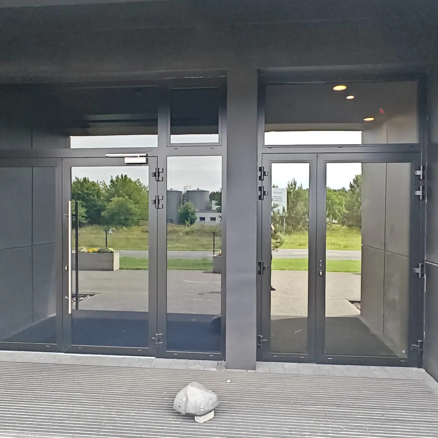 Realizacja fasady aluminiowej w Łochowie pod Bydgoszczą 5